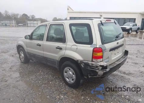 2003 Ford Escape Xls z USA, uszkodzony, nr VIN 1FMYU02113KC25514